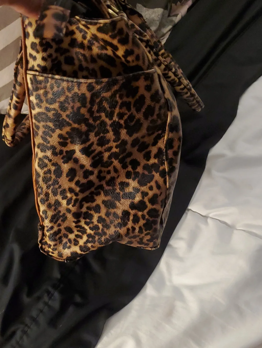 Women’s Tan Leopard Bow Satchel Handbag With Gold Stud Accents